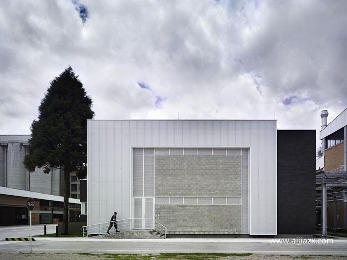 啤酒工廠廠房裝修設(shè)計效果圖