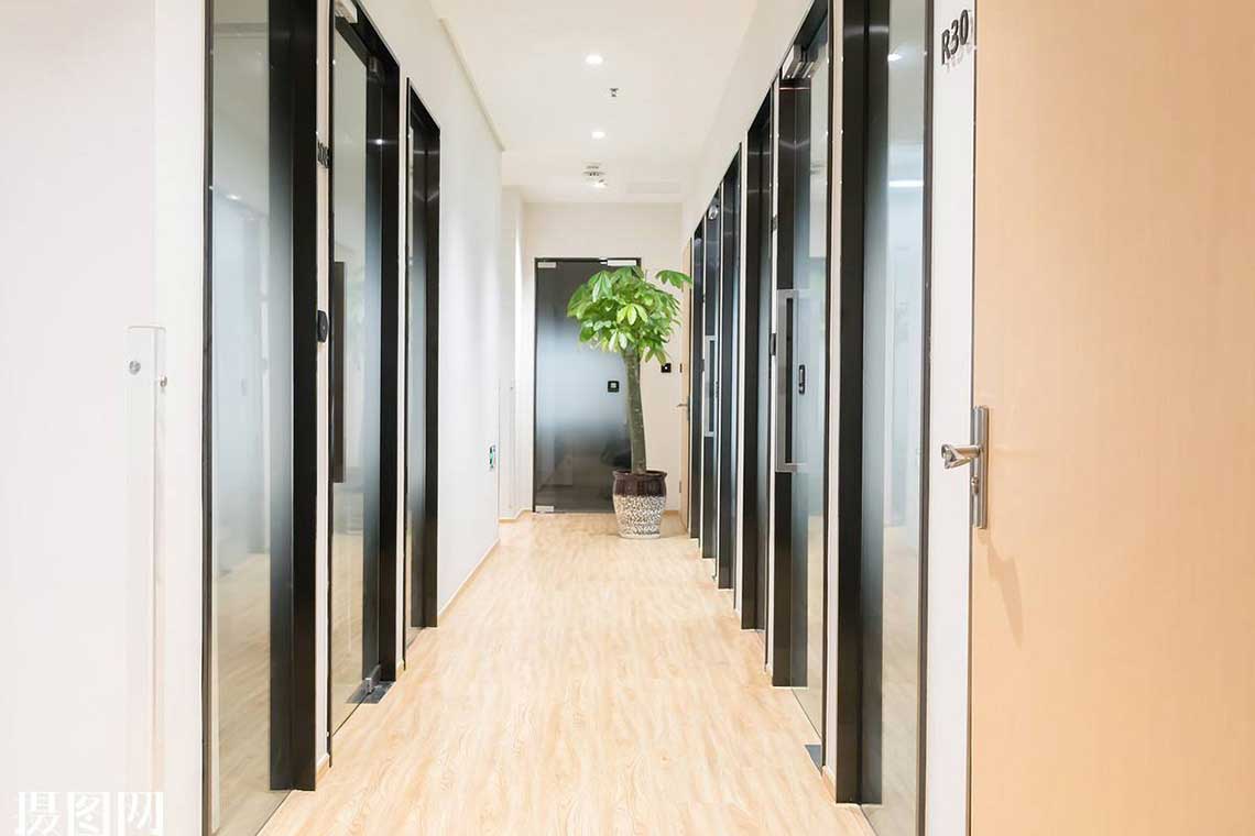 辦公室走廊設(shè)計效果圖-辦公室裝修走廊設(shè)計圖集