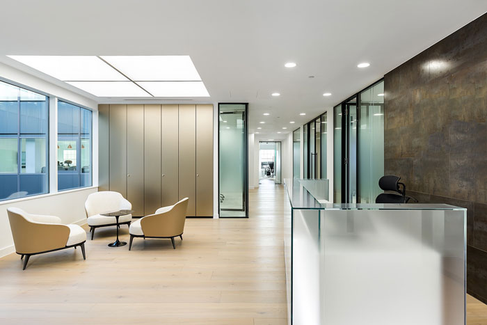 730平米投資公司辦公室設(shè)計效果圖